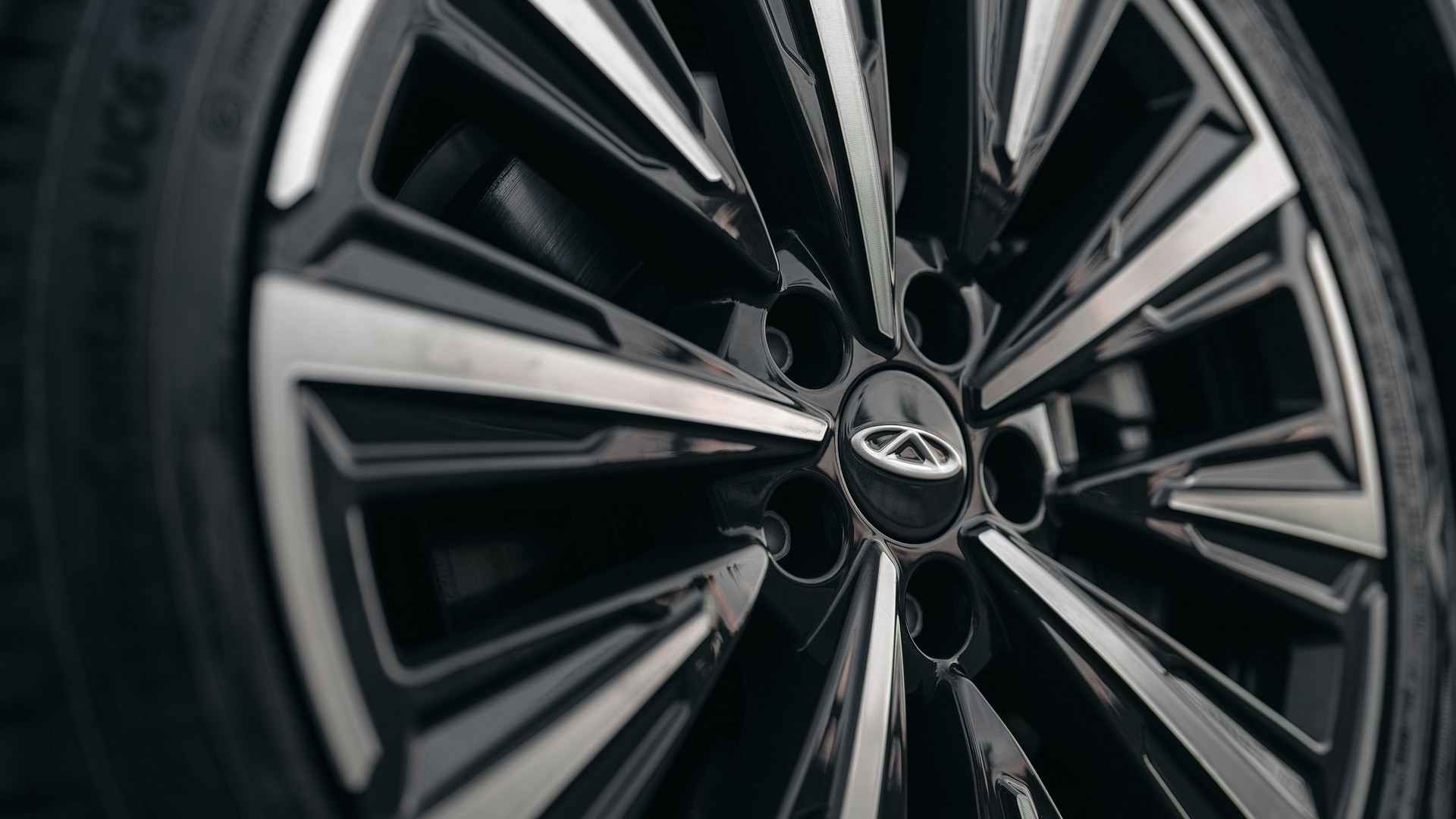 Chery Arrizo 8, Алюминиевые диски R18